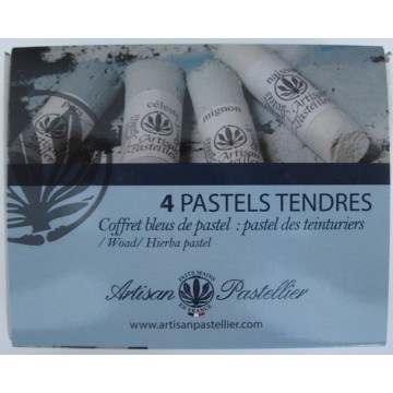 Boite de 4 pastels tendres nuancés bleu charron (Isatis Tinctoria) Boite de 4 pastels tendres nuancés bleu charron (Isatis Tinctoria)